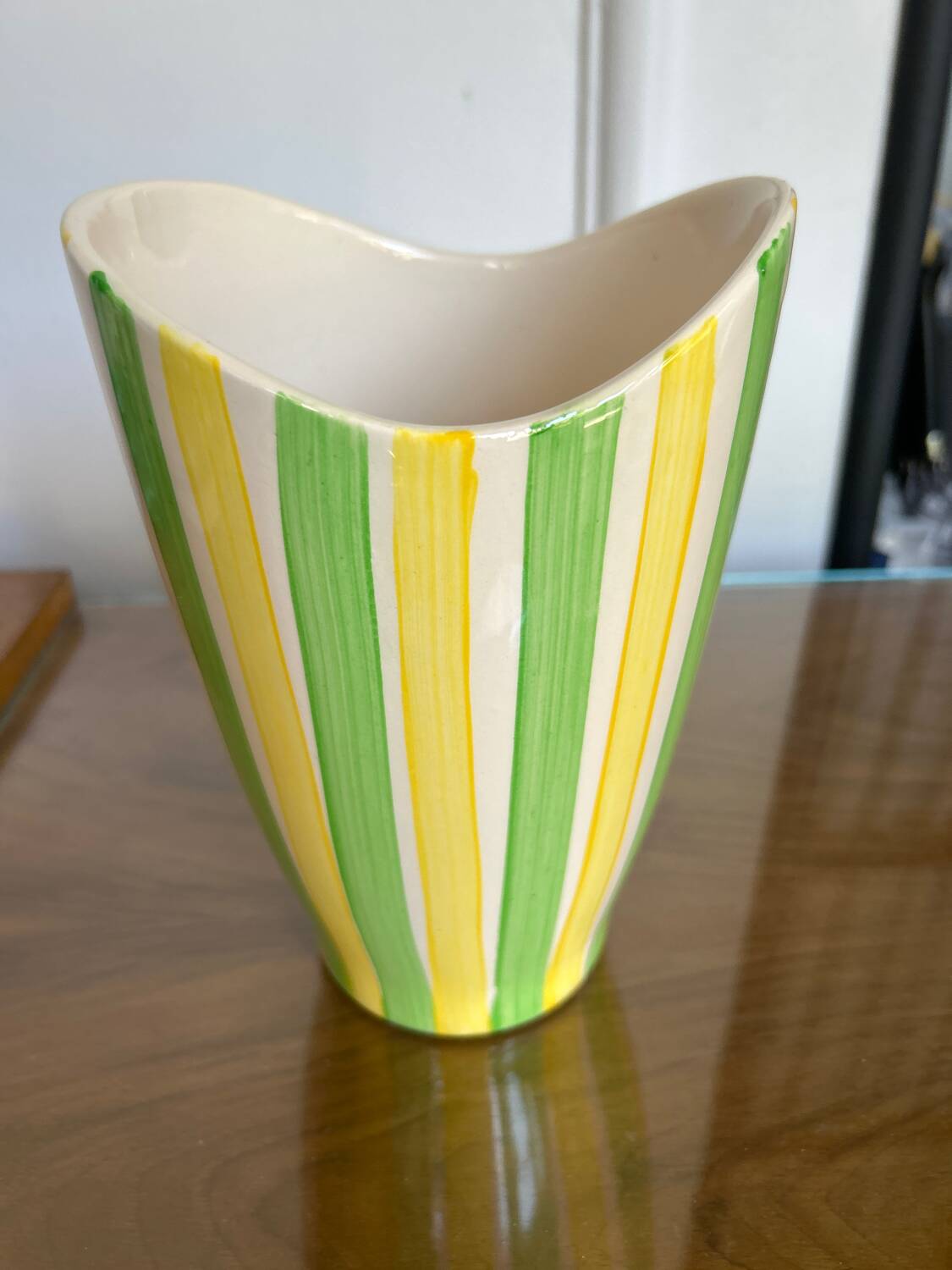 Saint Clement vase hand painted stripes