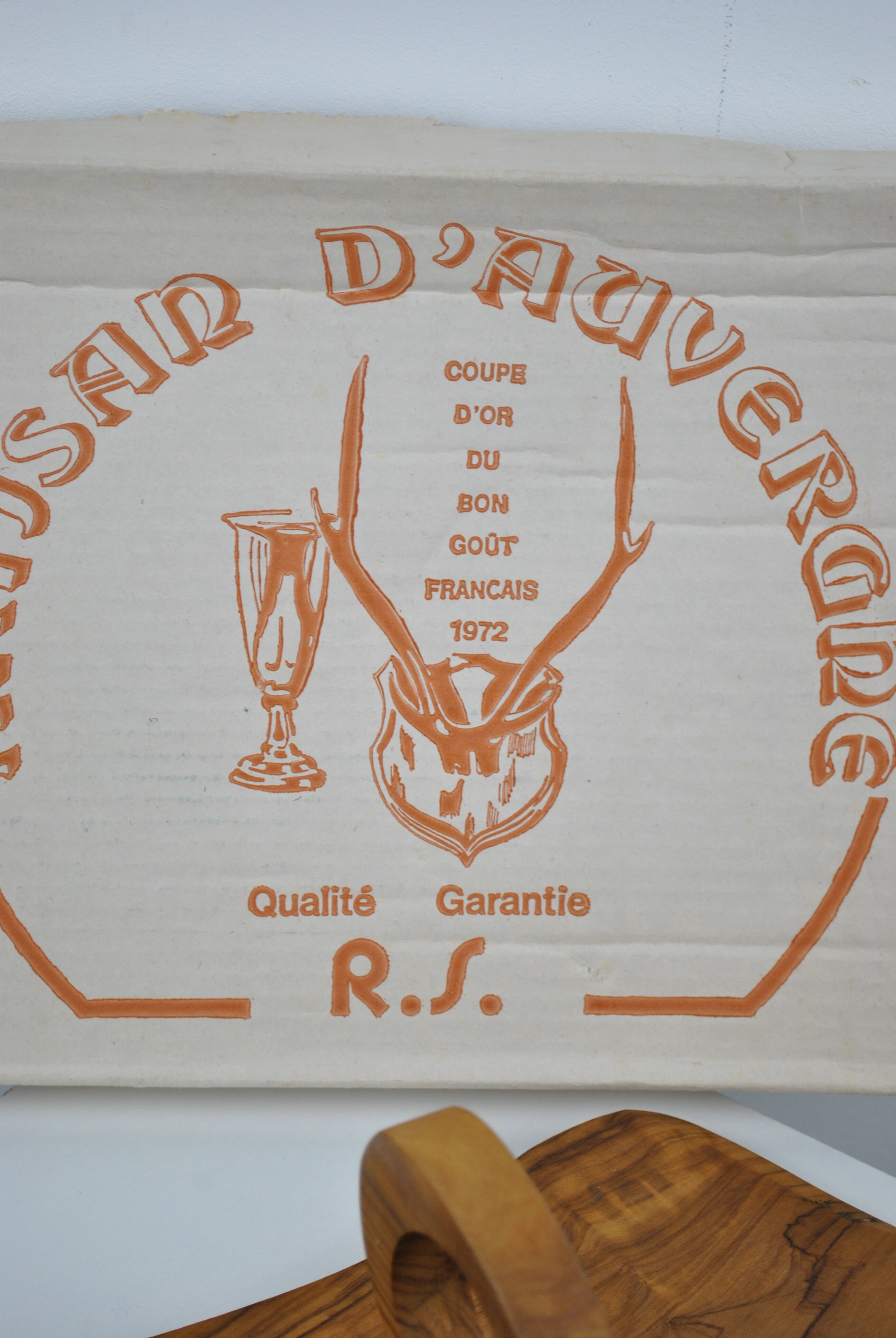 Walnut cheese platter 1970