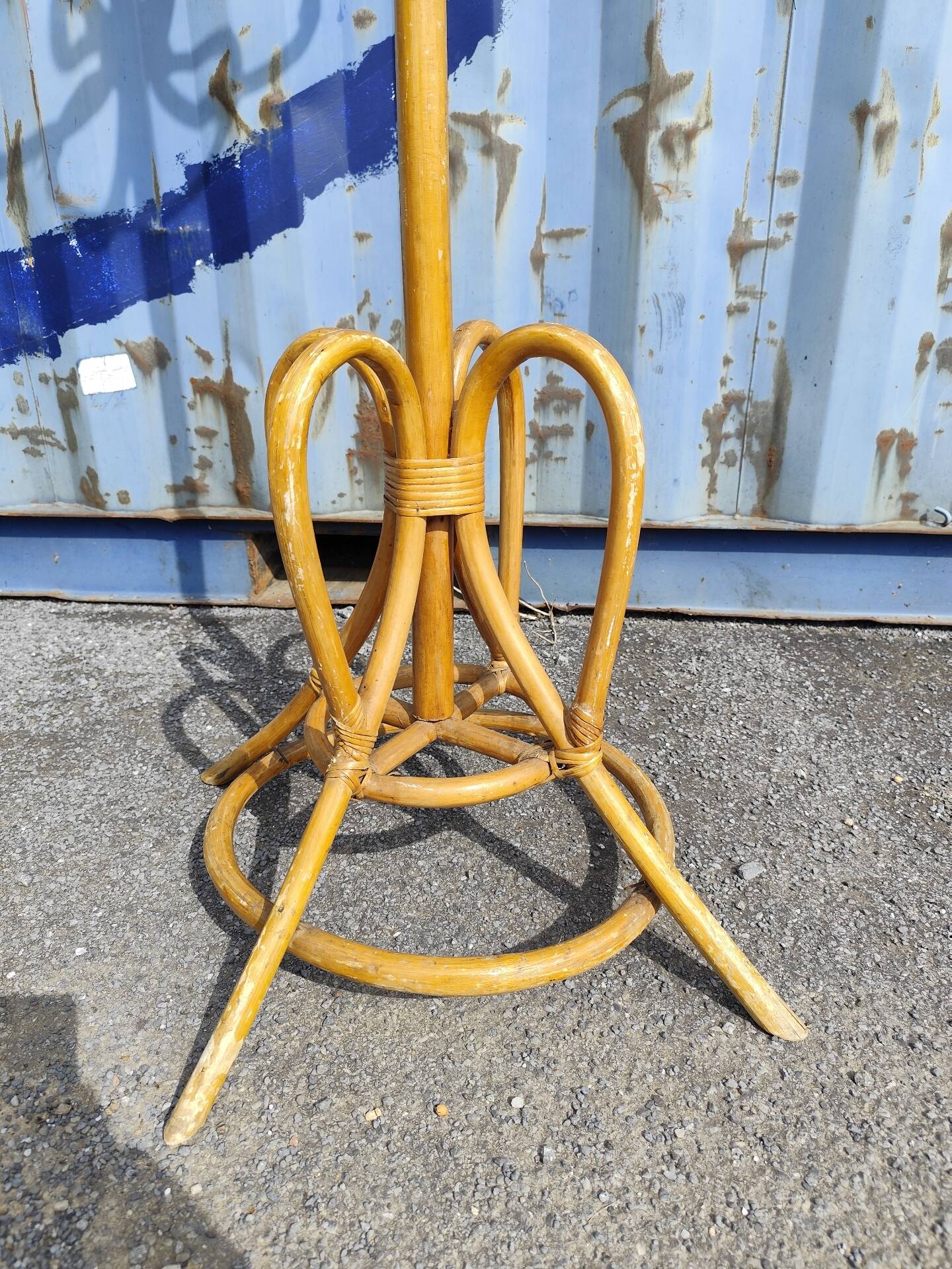 Poet coat rattan