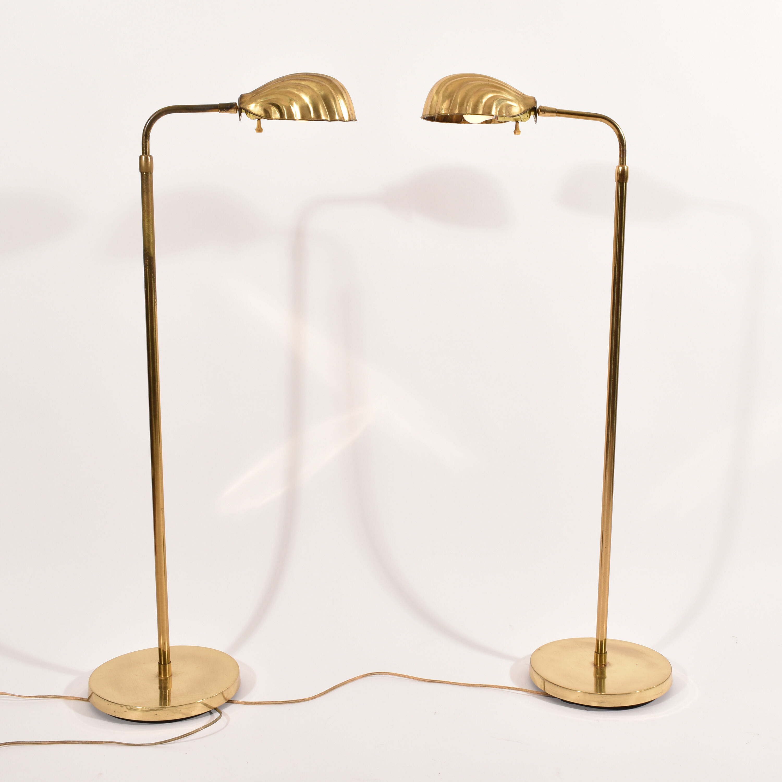 Pair of brass shell lamps, adjustable height, 1960