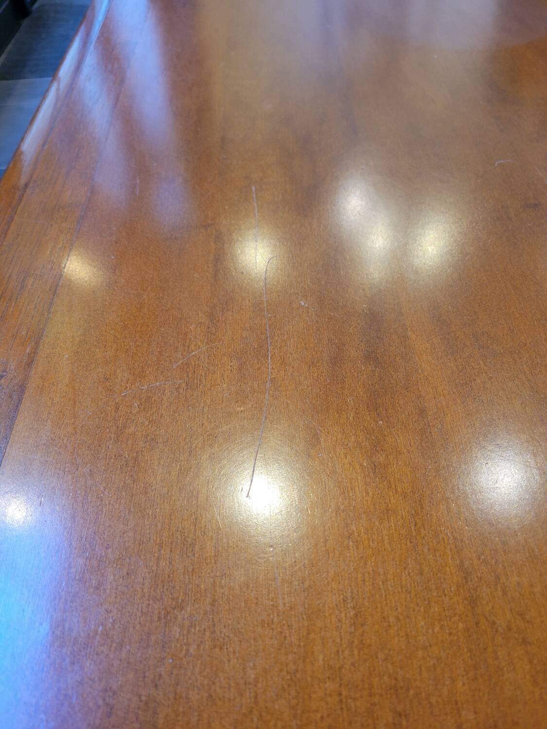 Cocktail coffee table in cherry wood