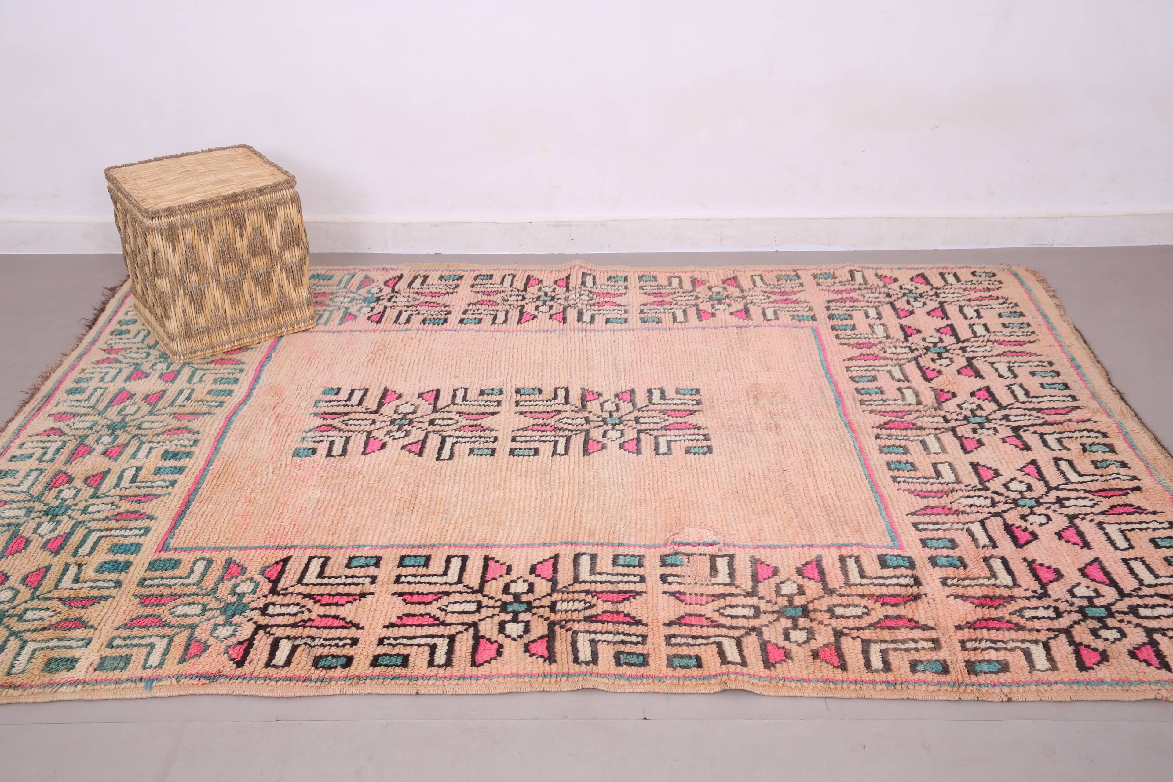 Pink Vintage Moroccan Rug 176 x 259 cm - Berber Rug Handmade - Wool Rug