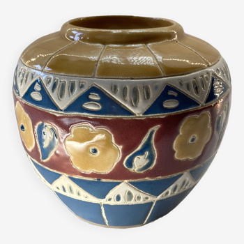 Old pot cover in enamelled and cloisonné earthenware