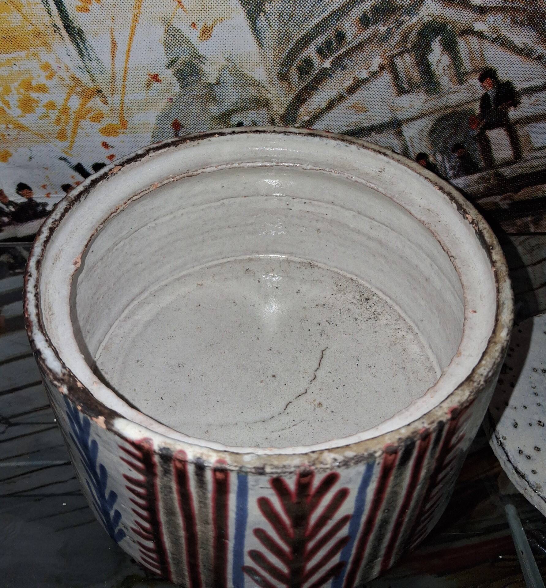 Covered ceramic box from the Le Mûrier Workshop
