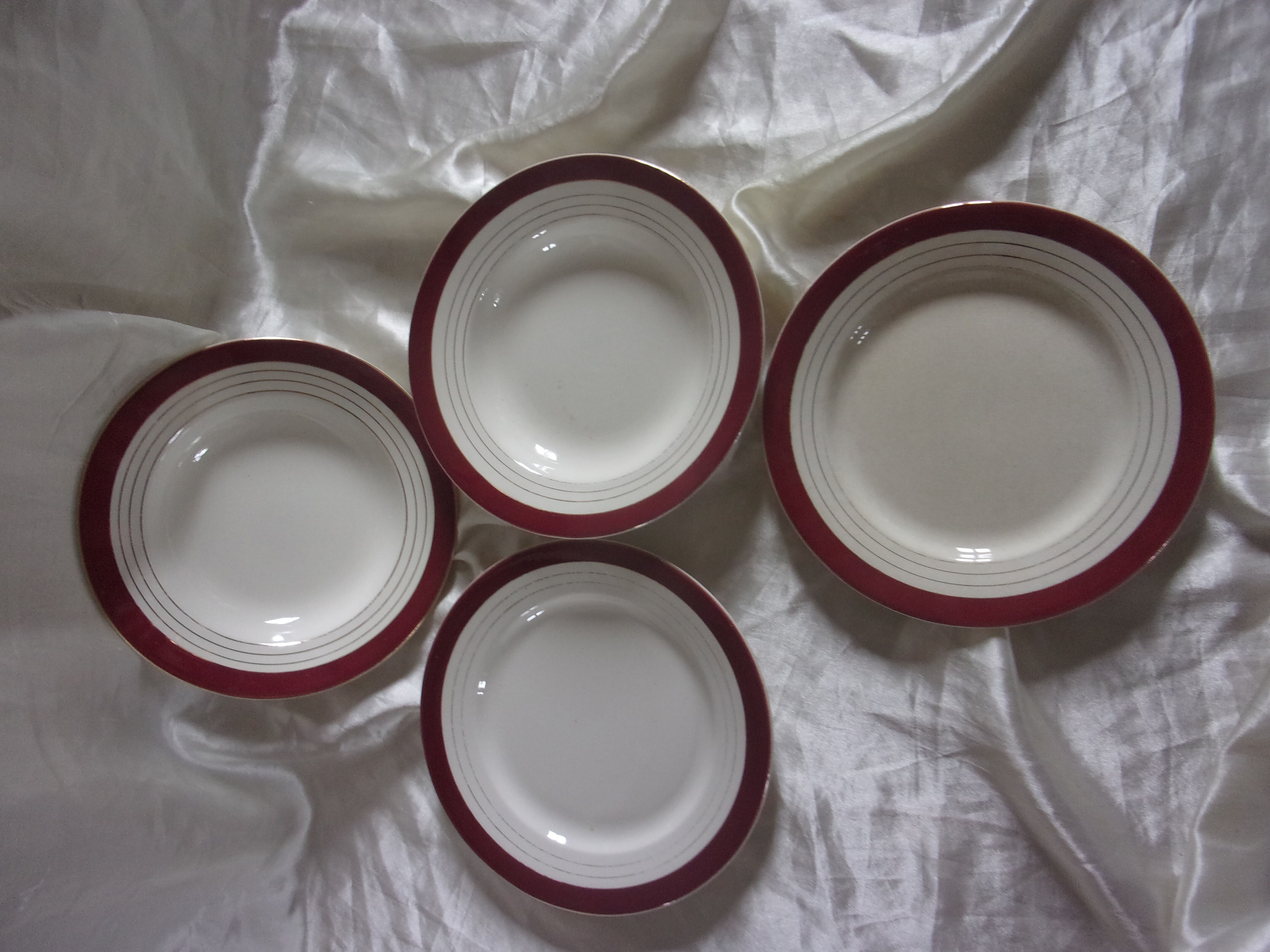 Set of 4 plates Digoin Sarreguemines