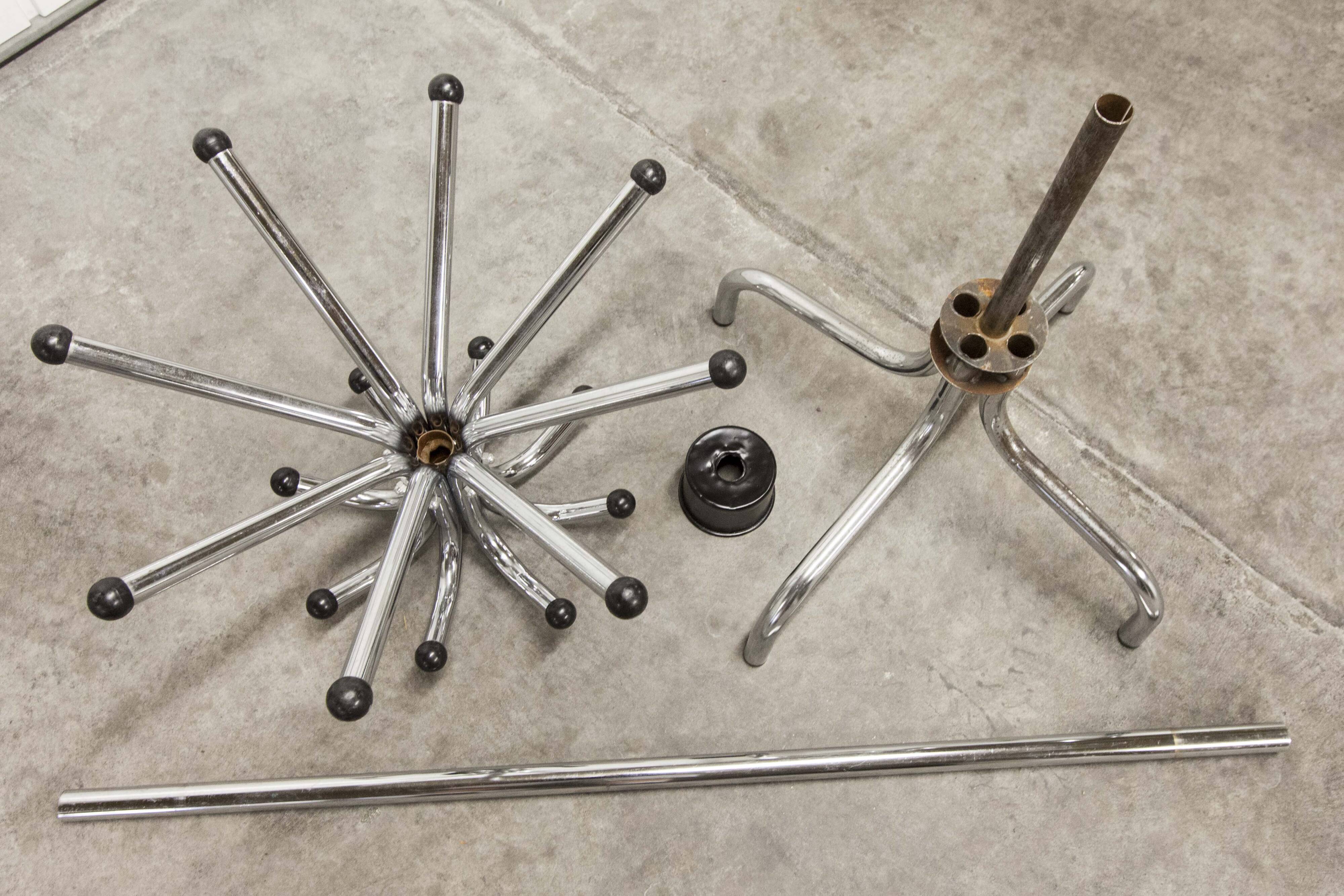 1960 parrot coat rack with 16 hooks, industrial chrome metal, rotating.