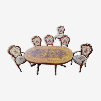 Table extensible et 5 fauteuils type Louis XV