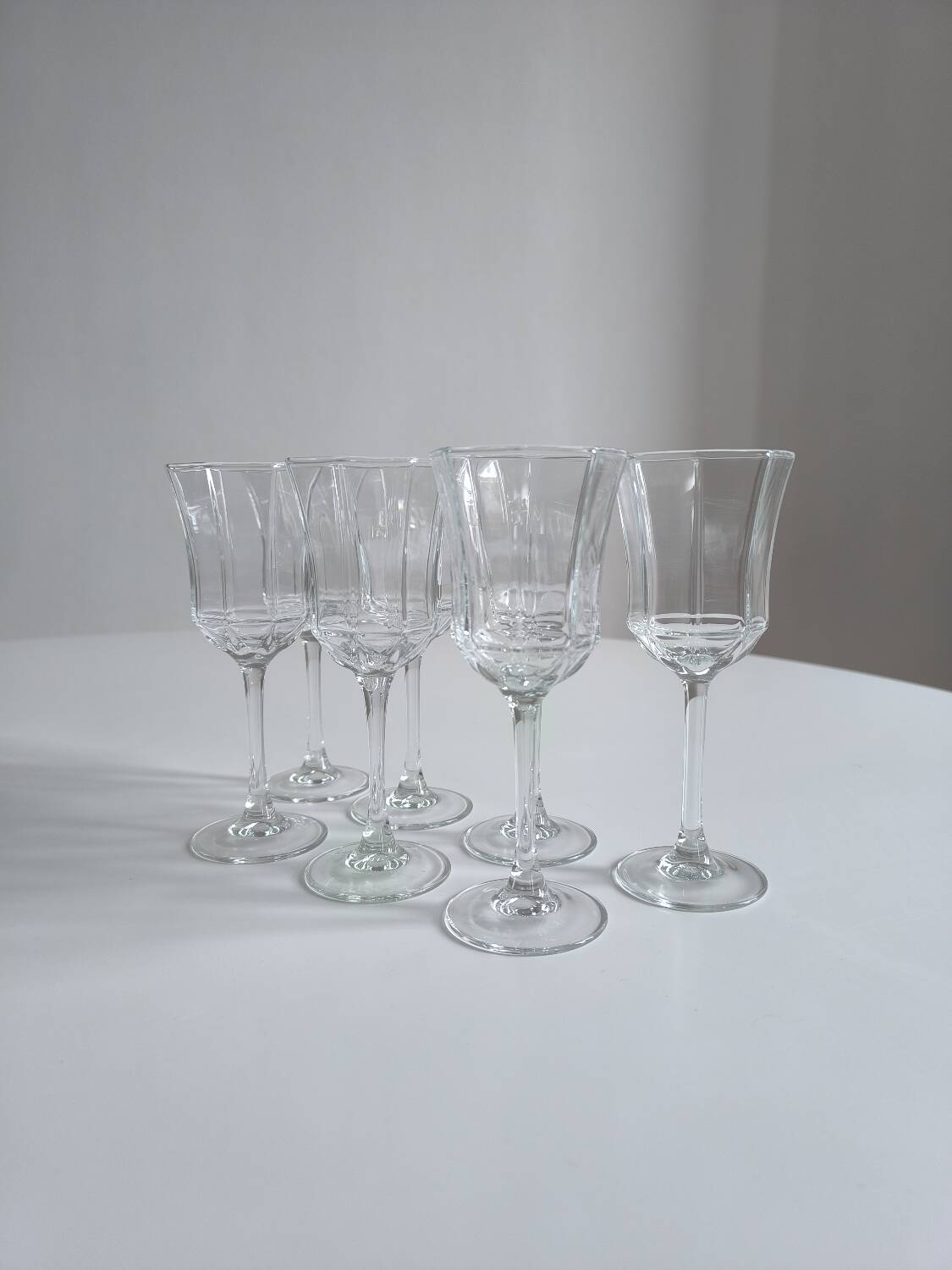 Set of 7 Luminarc stemmed glasses