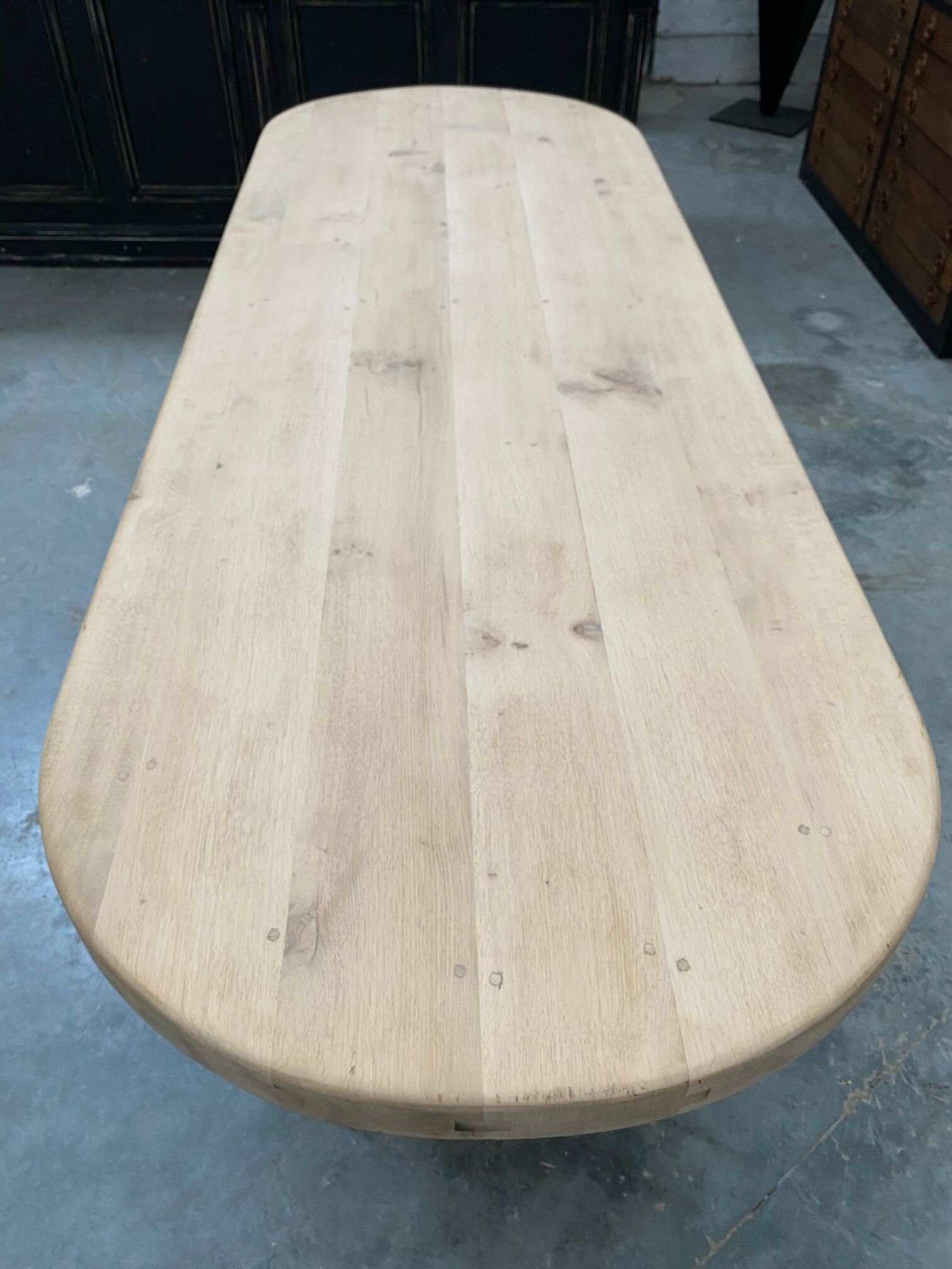 Table de monastère pieds patinés
