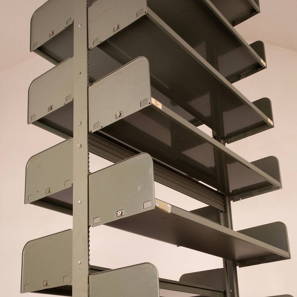 Congresso XL bookcase produced by Lips Vago