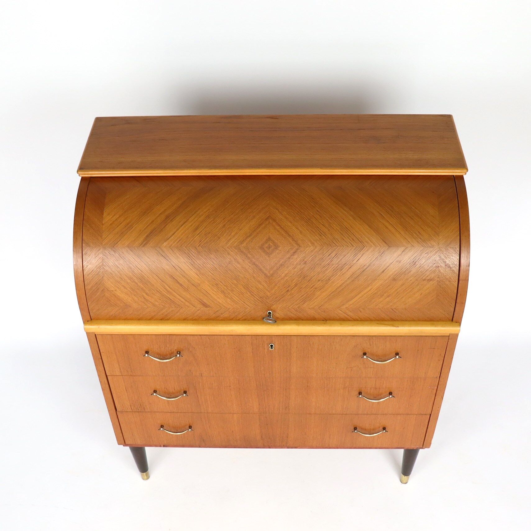 Scandinavian roller secretary