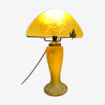 Table lamp glass paste