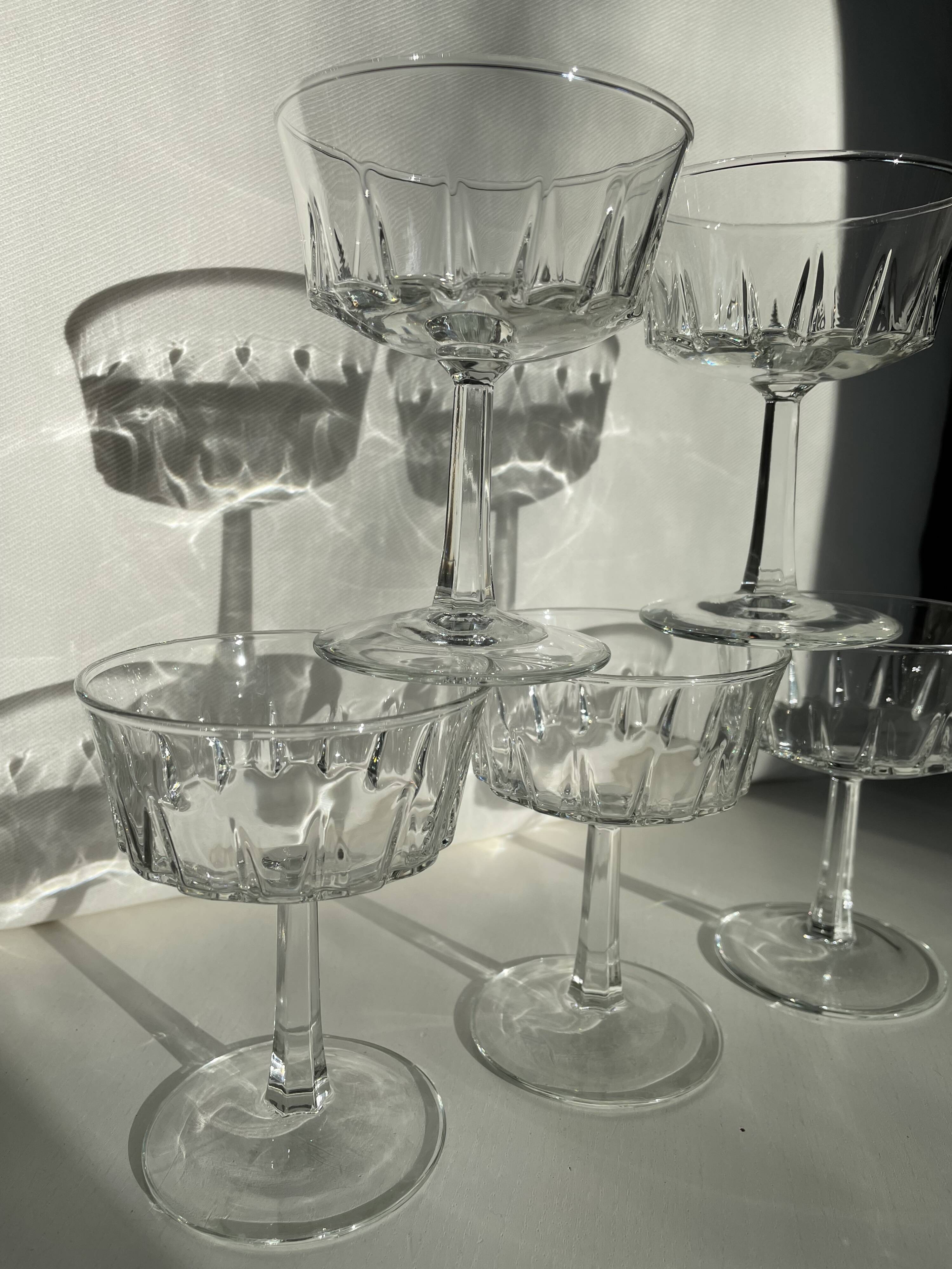 Ensemble de 5 verres coupés à champagne français Luminarc