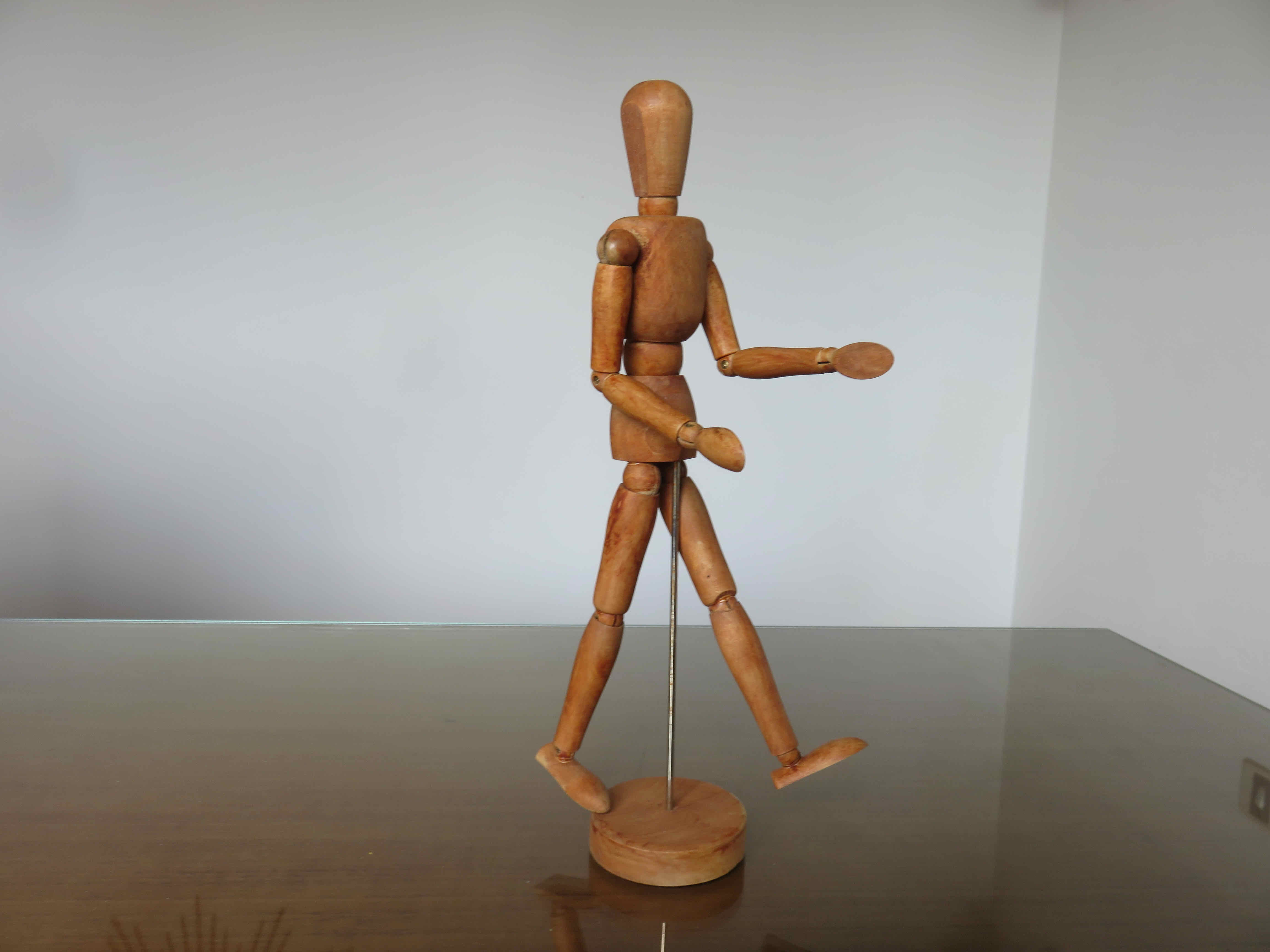 Articulated wooden mannequin 60s