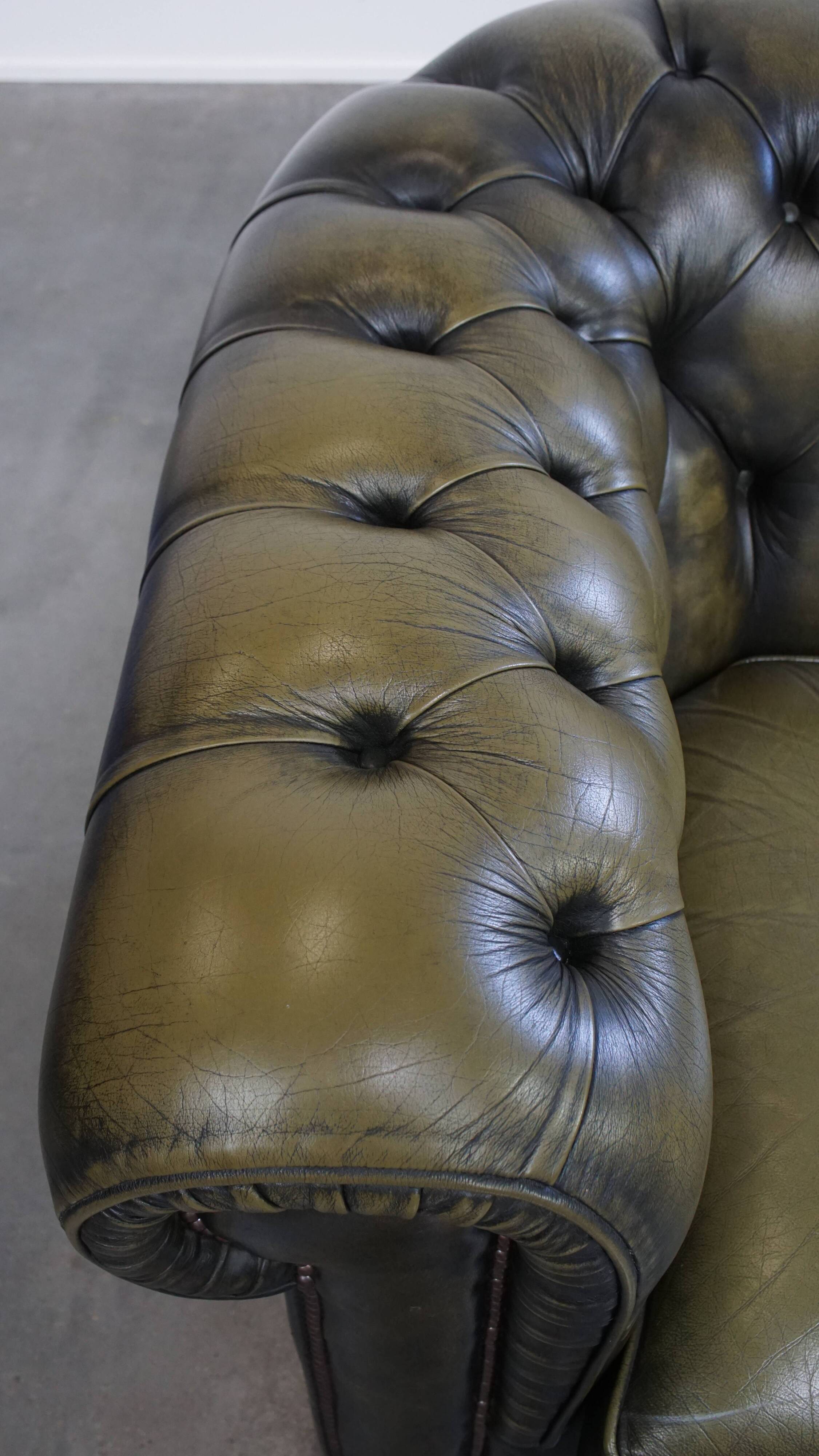 Green Vintage English Cowhide Leather Chesterfield 2-Seater Sofa