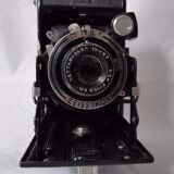 Camera ikonta zeiss ikon model 510/2 with case