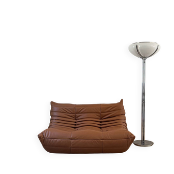 Banquette 2 places modèle Togo – cuir cognac – Michel Ducaroy / Ligne 