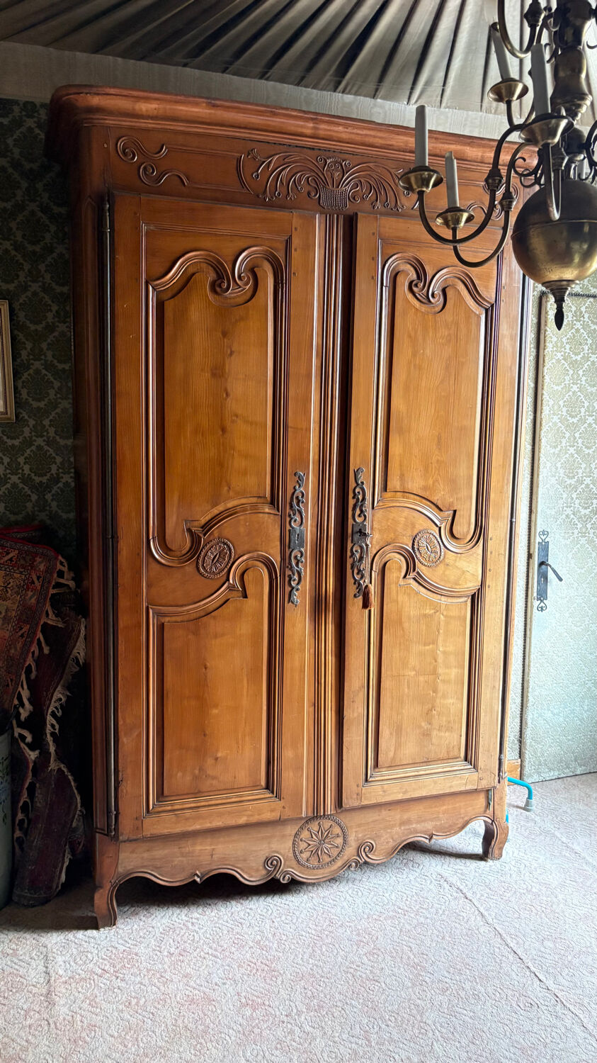 Armoire Louis XV