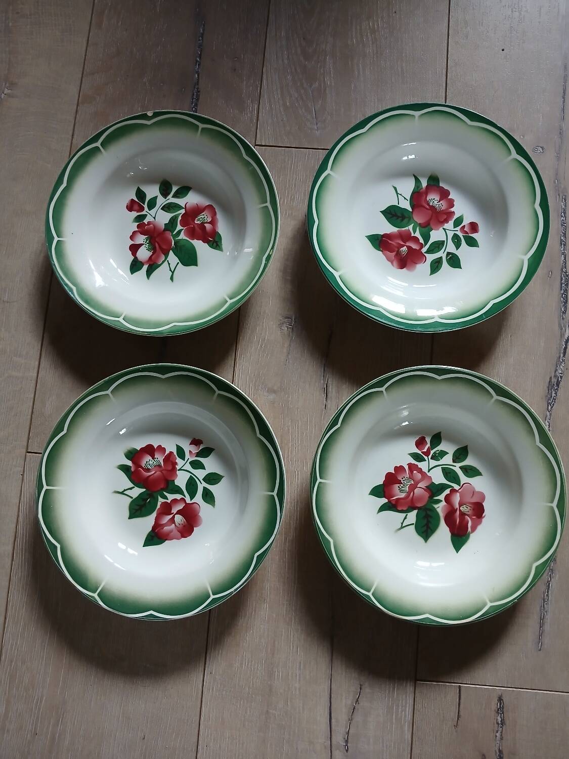 4 Digoin and Sarreguemines soup plates