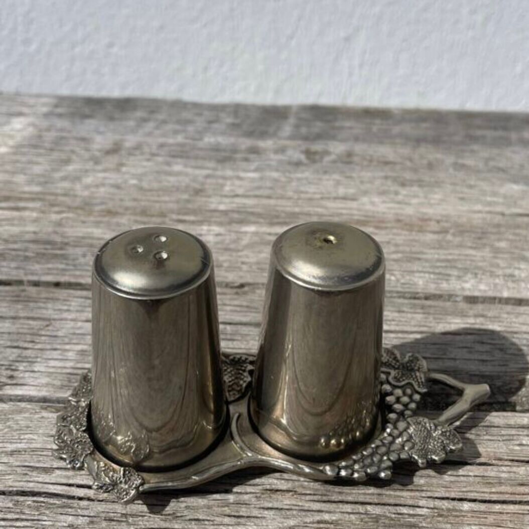 Silver-plated metal vine-shaped salt and pepper shakers
