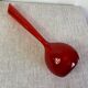 Vase en verre rouge