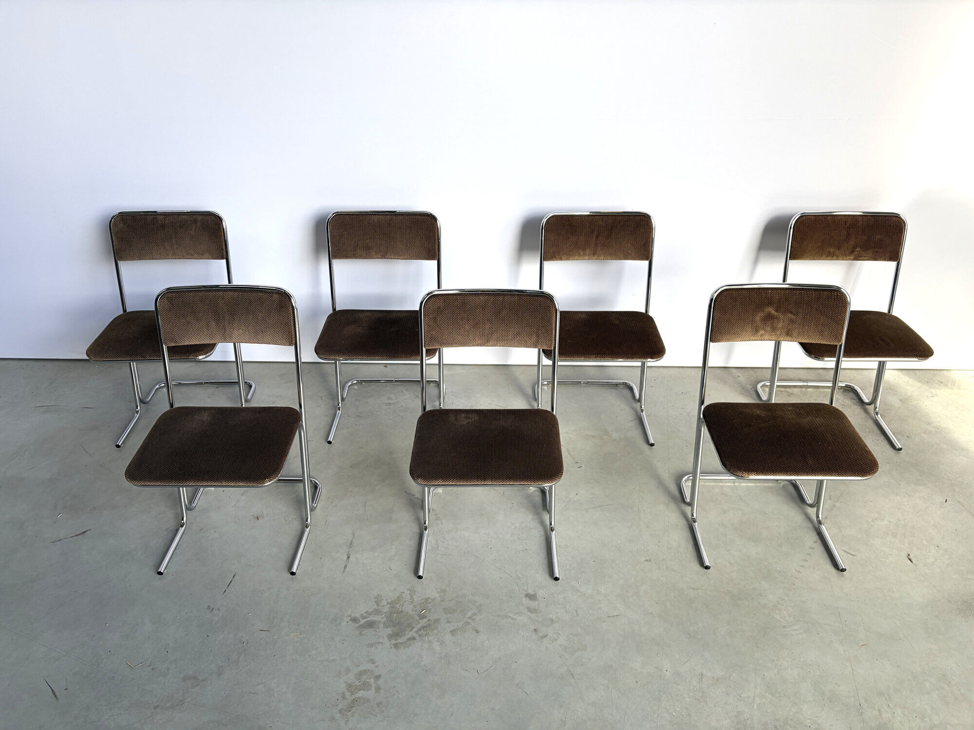 Vintage tubular chrome dining chairs, 1960s