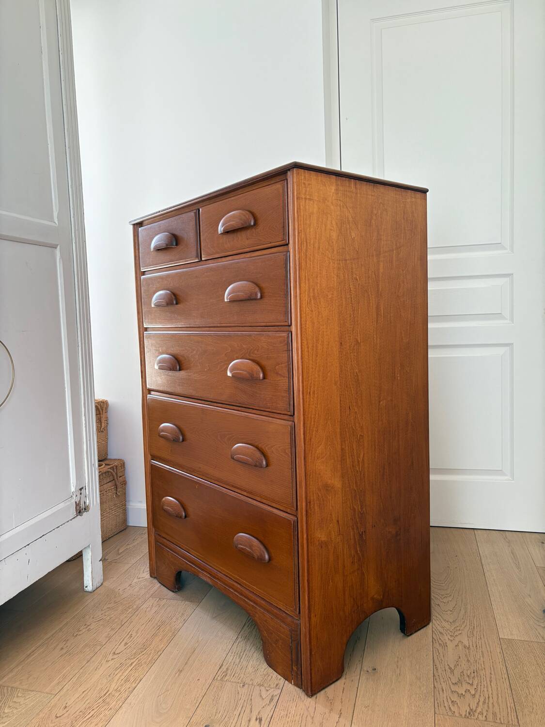 Maple stamped chest of drawers