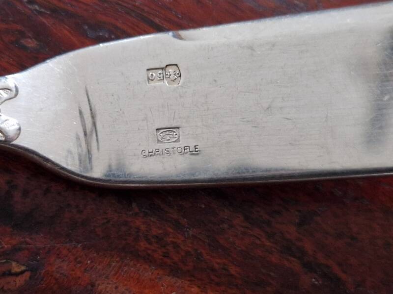 Christofle - Set of 2 fish knives, Rubans croisés model, in silver-plated metal