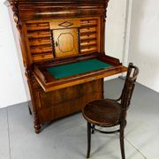 Biedermeier vintage oak and mahogany secretary desk, well-made, 1860.