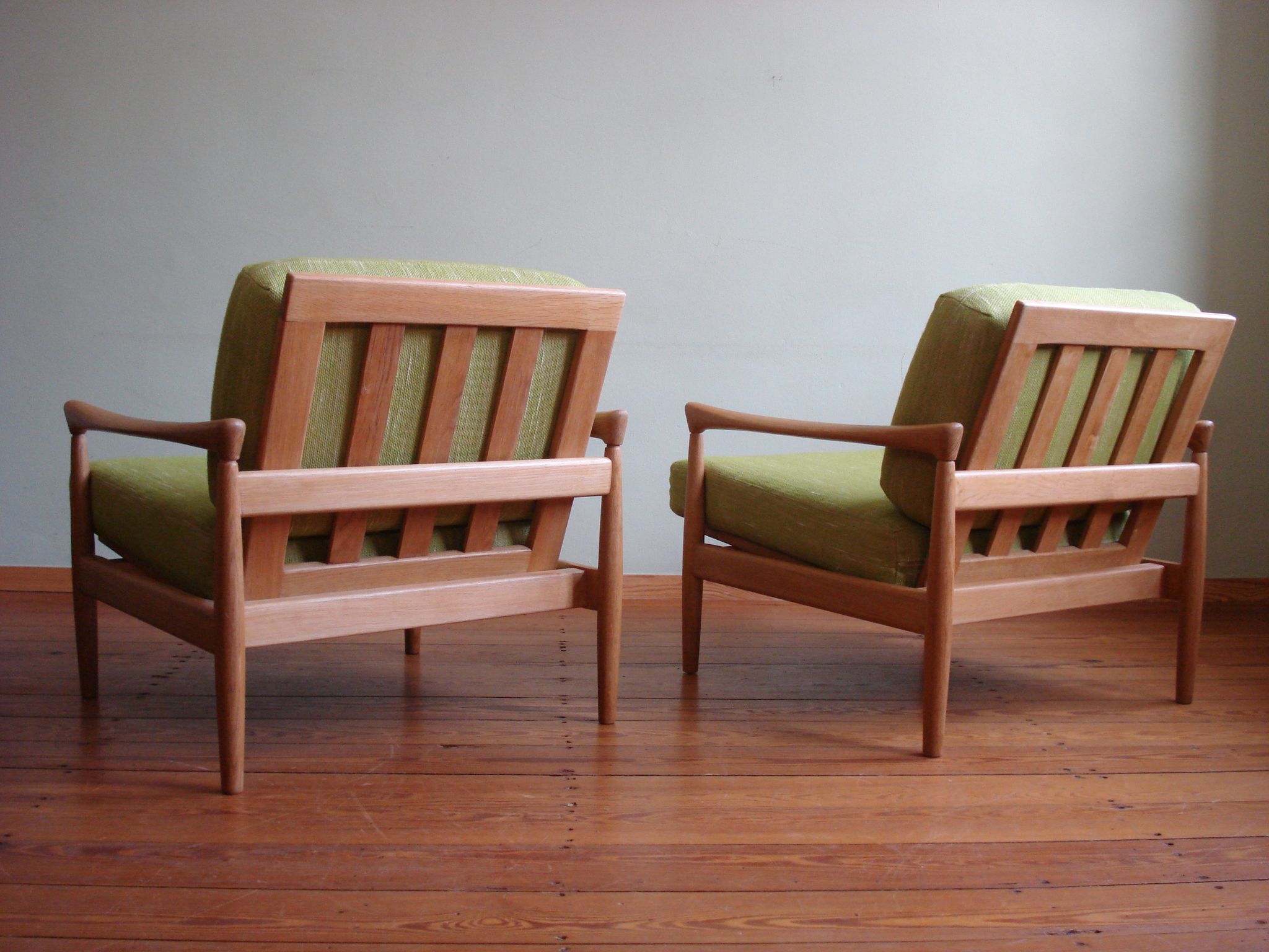 Paire de fauteuils Erik Wørtz pour Ikea