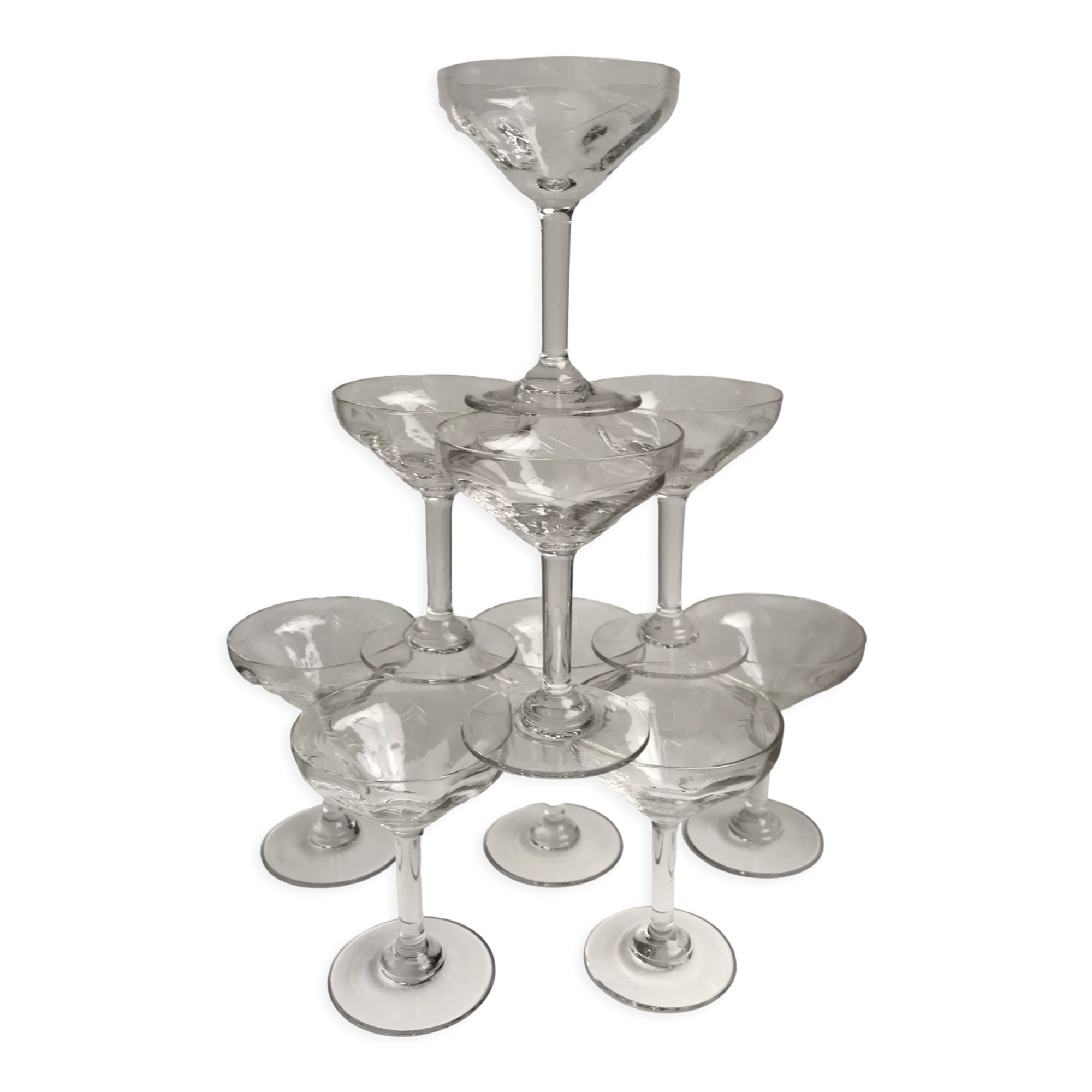 Set of 9 champagne coupettes engraved 40-50 years