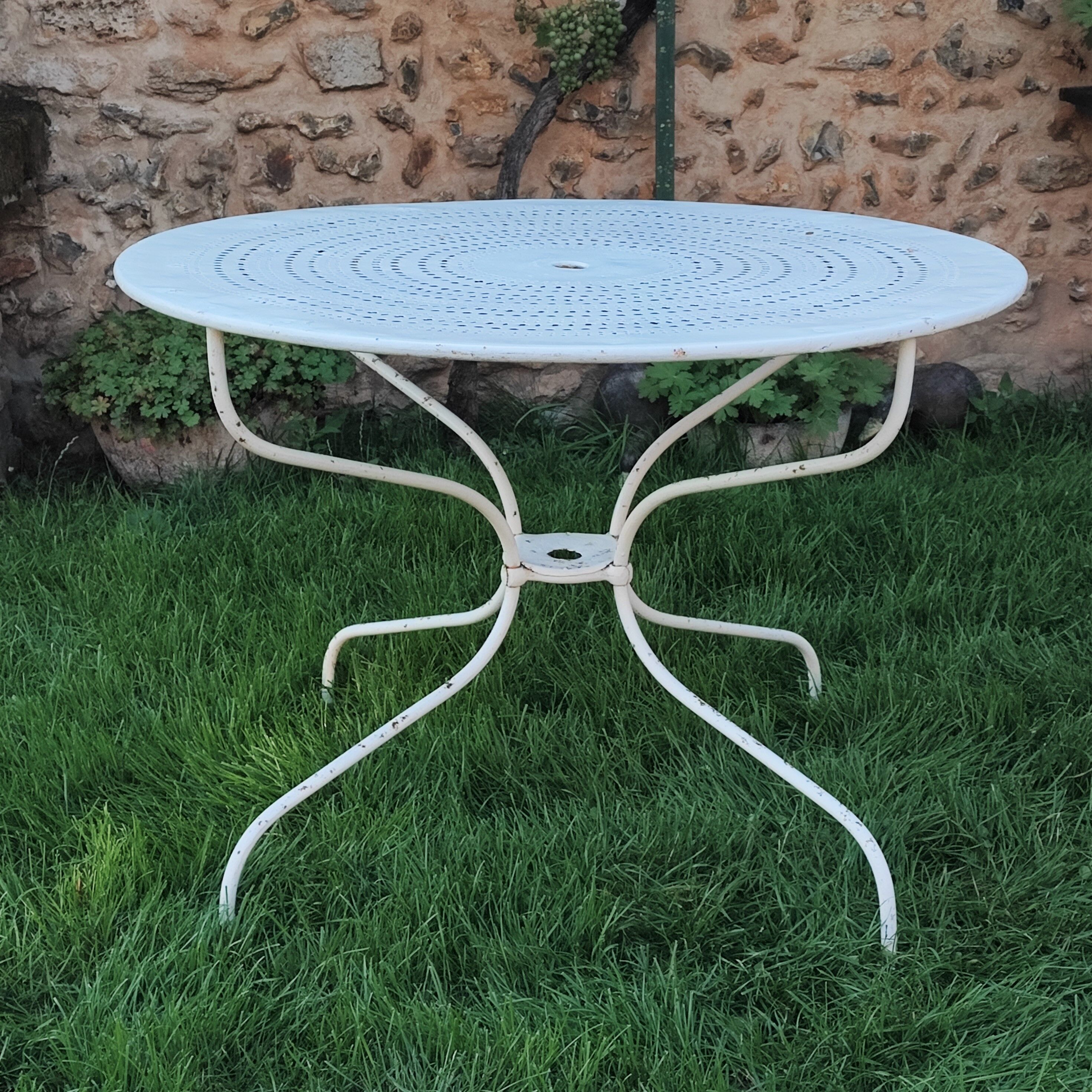Table de jardin