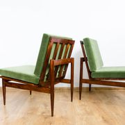 Paire de fauteuils verts du milieu du siècle 1965