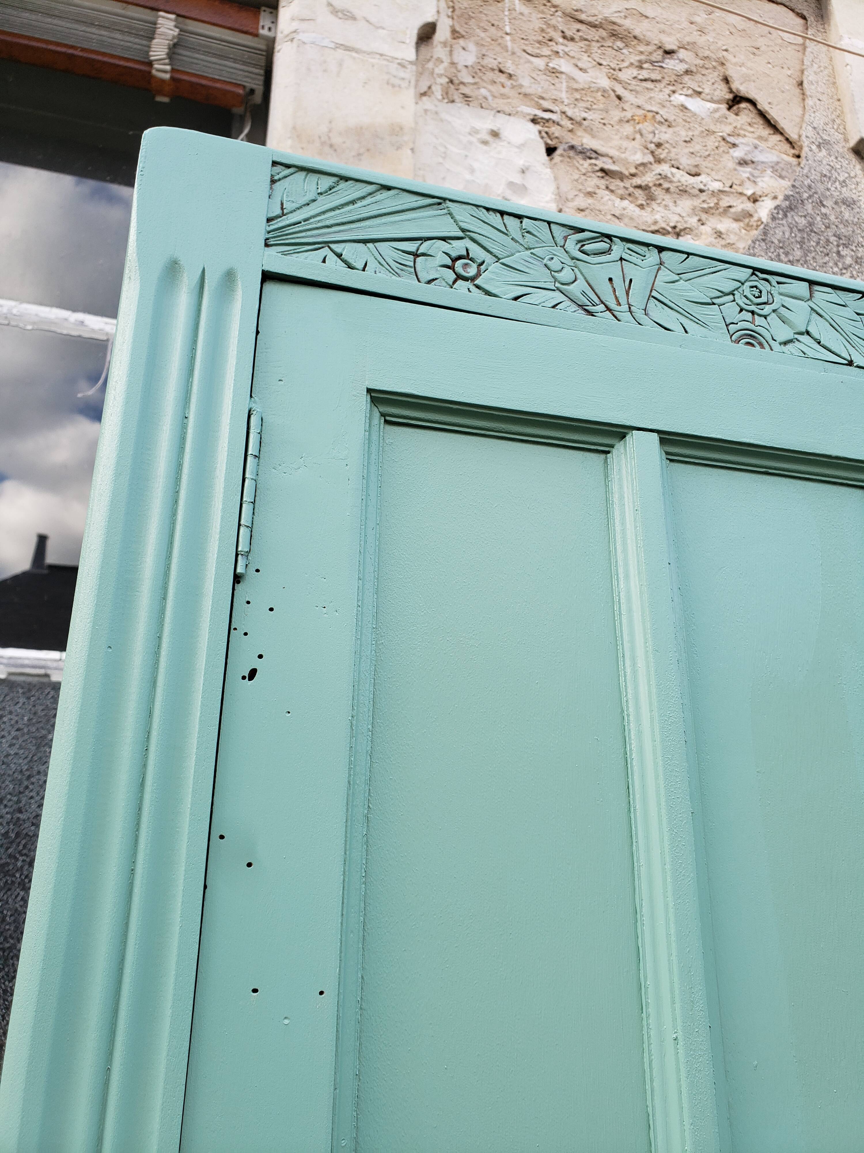 Parisian cabinet green deco art