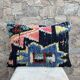 Magnifique coussin Kilim berbère vintage du Maroc