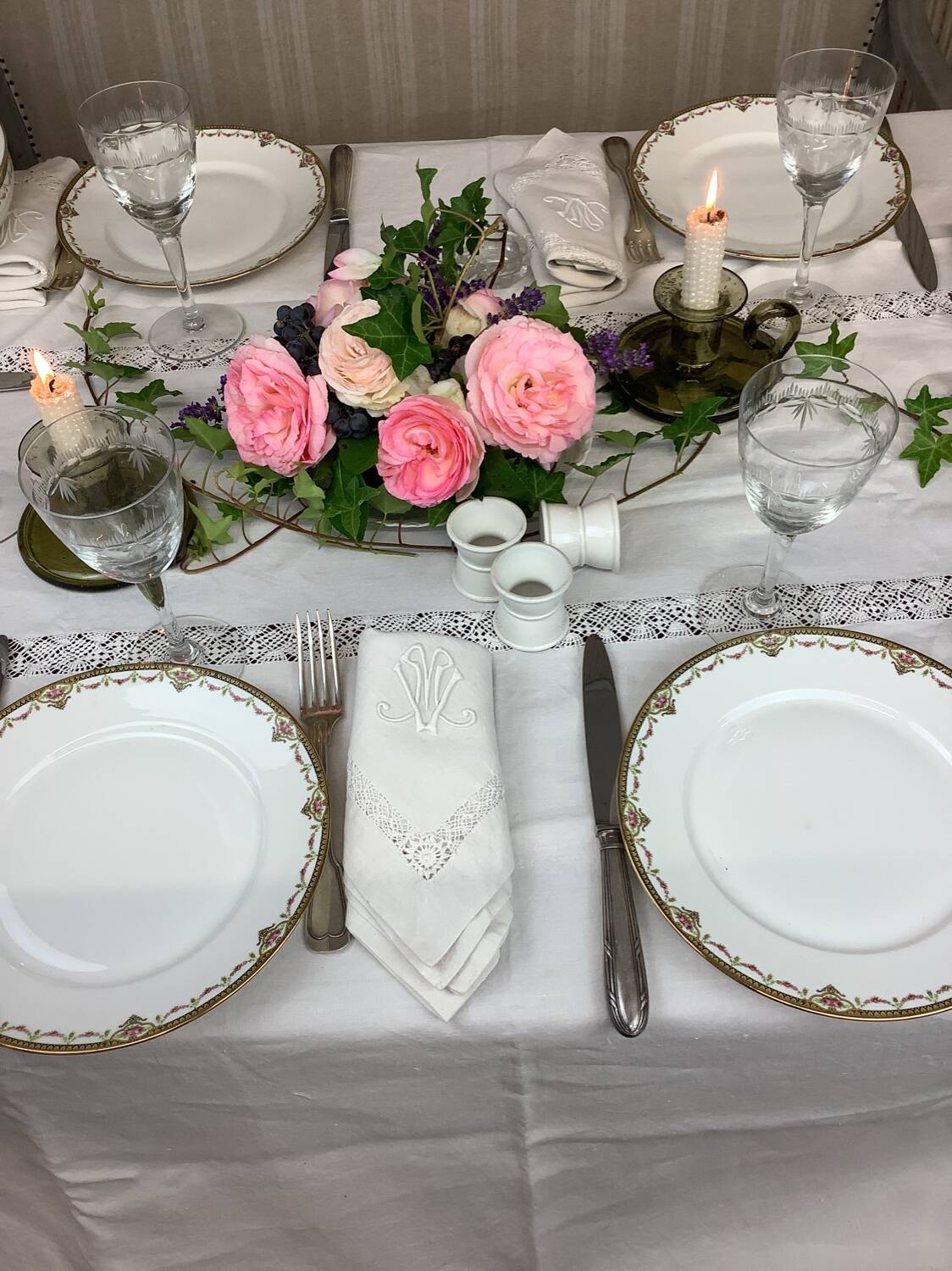 6 Limoges porcelain dinner plates