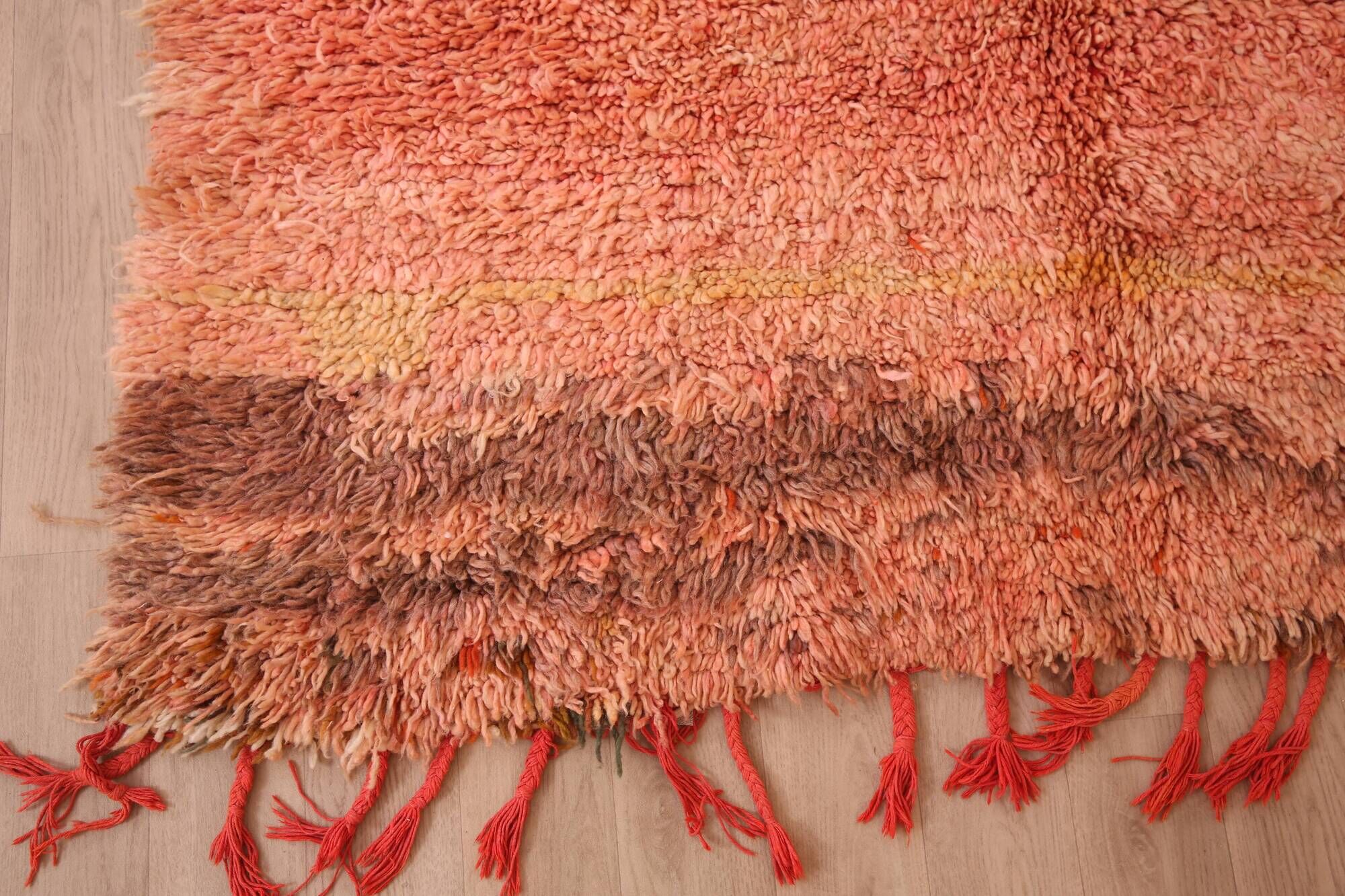 Peach Vintage Moroccan 175 x 246 cm, Berber Wool Rug Handmade, Boho Rug