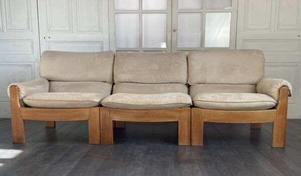 Canapé trois modules en alcantara beige