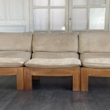 Canapé trois modules en alcantara beige