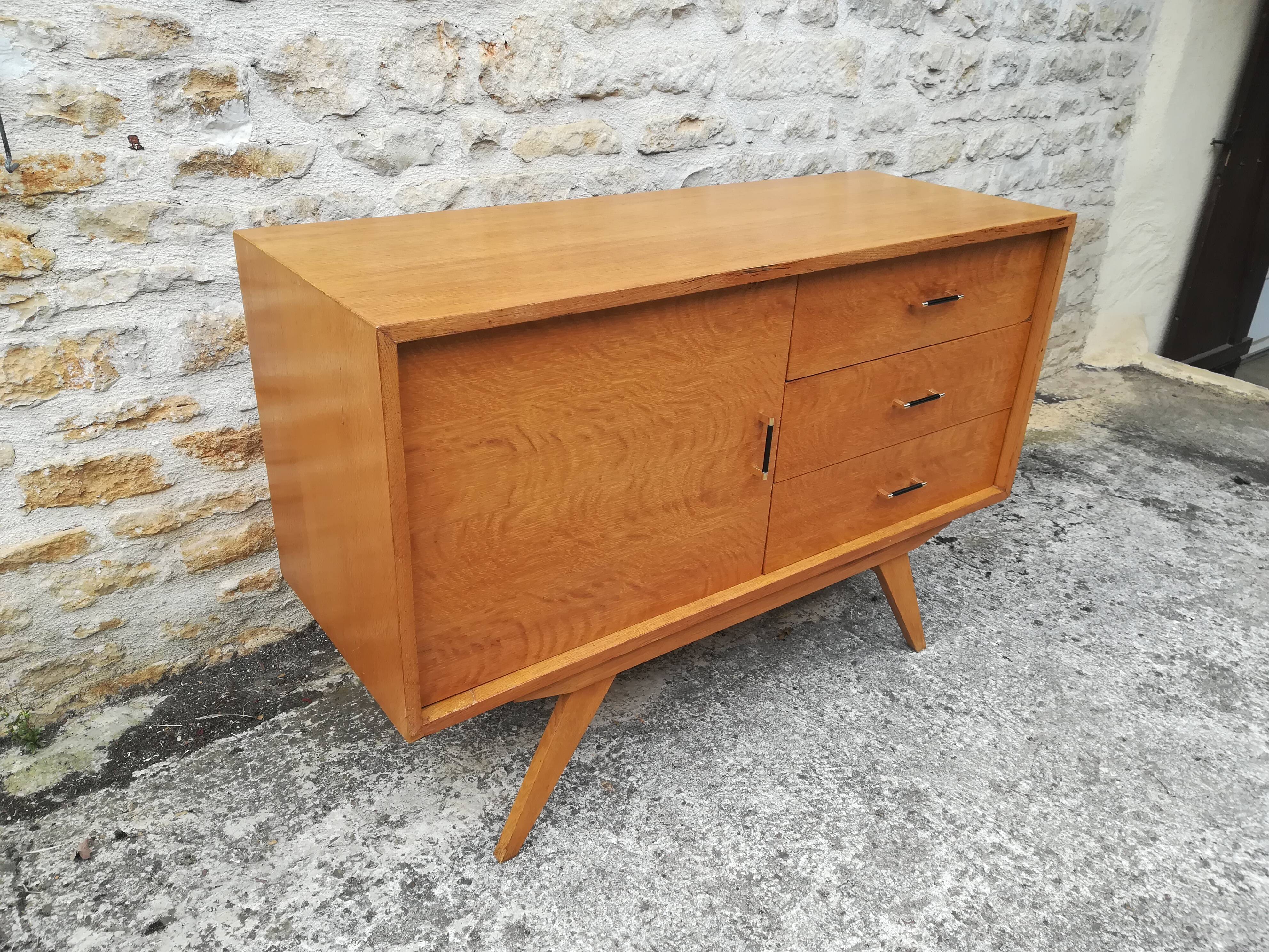 Chest of drawers buffet compass feet
