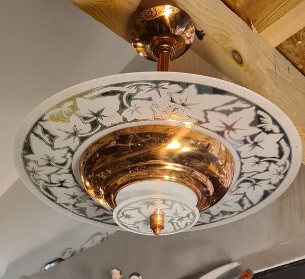 lustre suspension art deco  1920 a 40     cuivre et verre tres bon etat   45xl49 pas commun