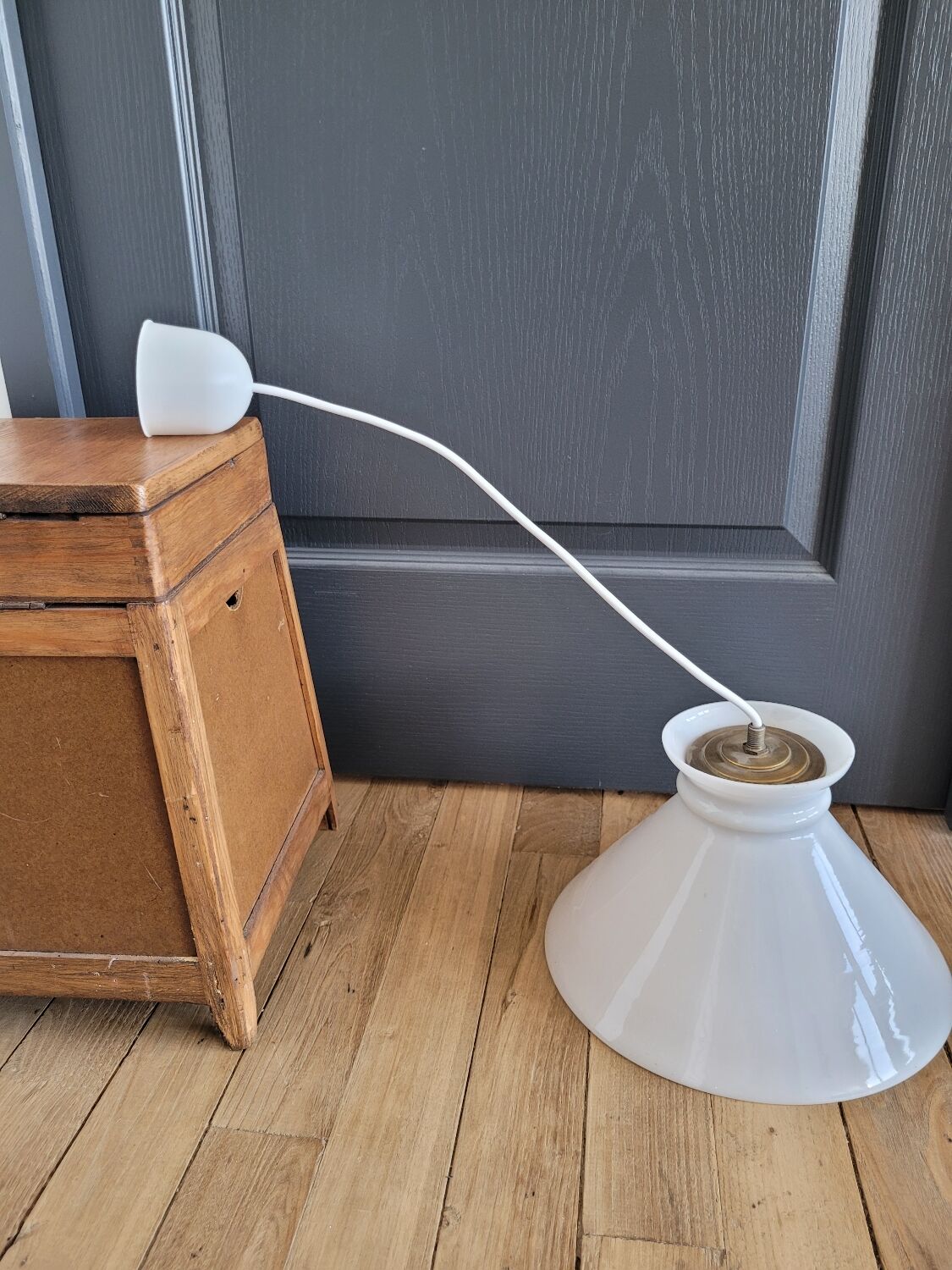 Opaline pendant light