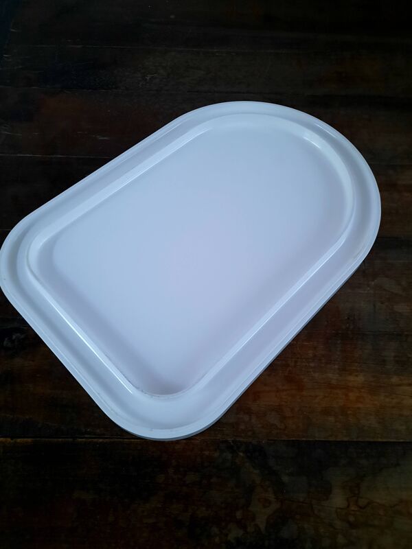 Service de vaisselle design par Massimo Vignelli