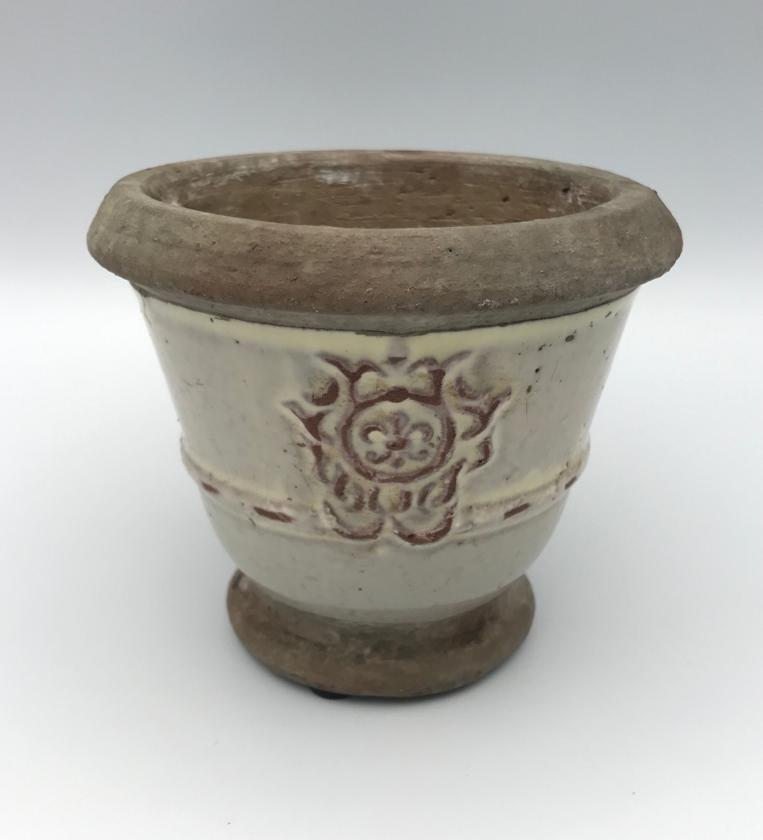 Cache-pot, poterie vintage en grès émaillée céruse à décor de médaillon