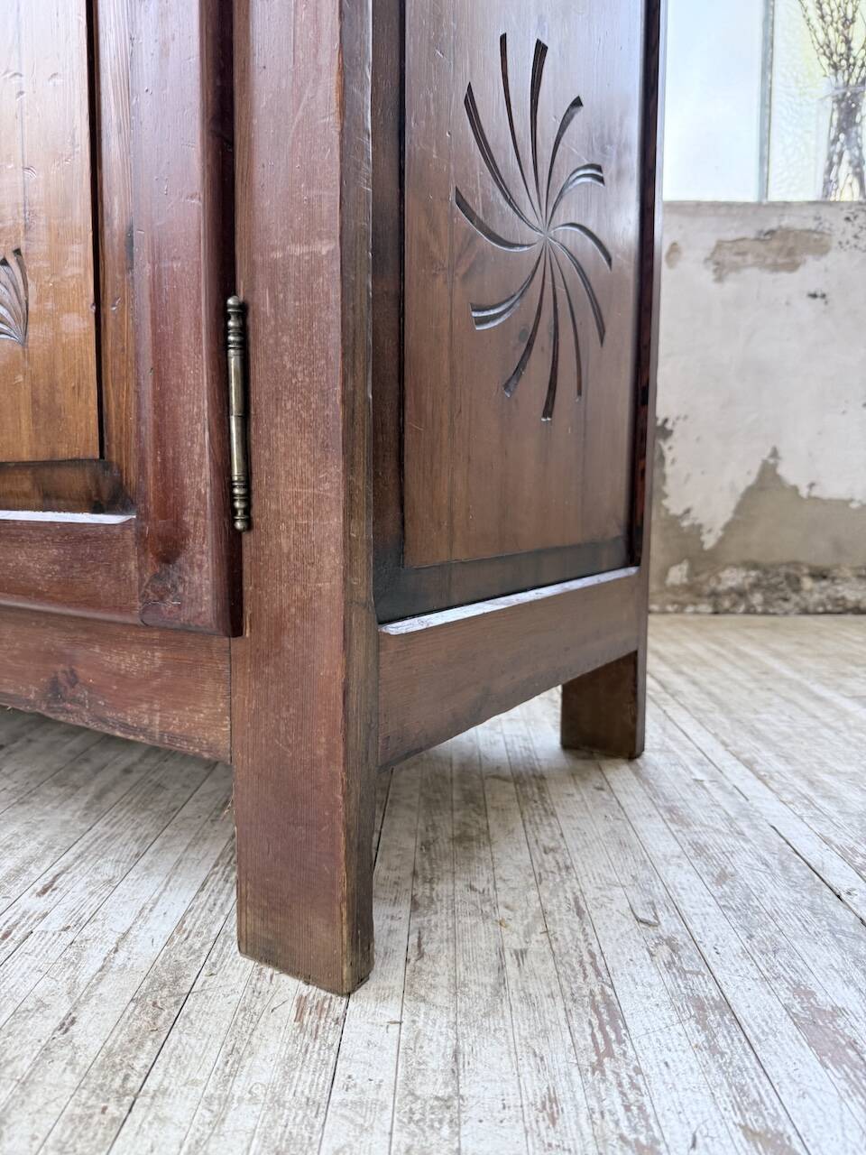 Jam cupboard, popular Savoyard art, 1950s.