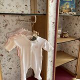 Armoire pieds compas