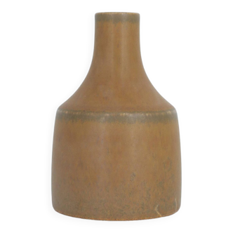 Small Mid-Century Scandinavian Modern Collectible Caramel Stoneware Vase by Gunnar Borg for Höganäs