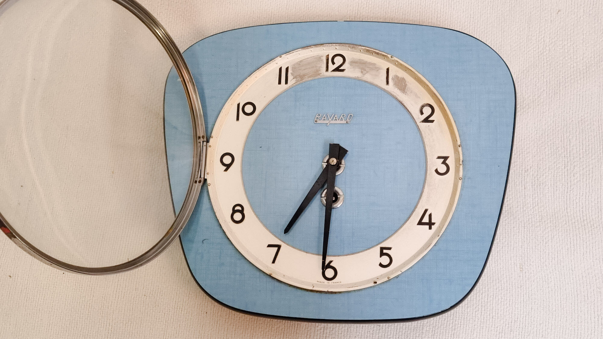 Bayard formica clock