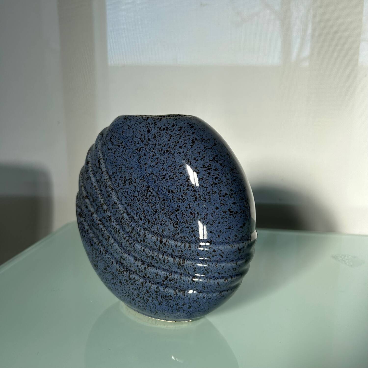 Blue stoneware lentil vase