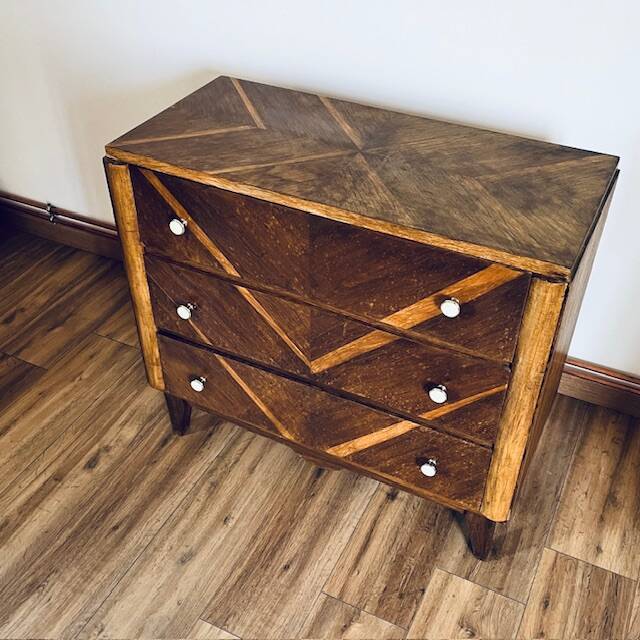 Commode marquetée  3 tiroirs